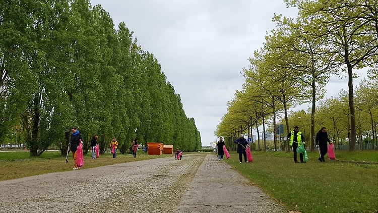 Erfolgreicher Frühjahrsputz zum Earth Day auf dem Leipziger Messegelände