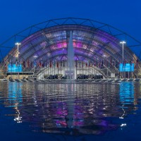 Aussenansicht Glashalle bei Nacht Aussenansicht Glashalle bei Nacht