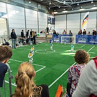 modell-hobby-spiel: Roboterfußball in Halle 4