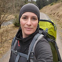 Johanna Kaden tauscht die Schubkarre gegen einen Wanderrucksack.  Johanna Kaden tauscht die Schubkarre gegen einen Wanderrucksack.