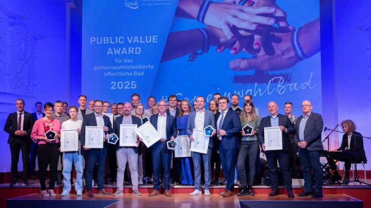 KONGRESSHALLE am Zoo Leipzig: Public Value Award für öffentliches Badewesen verliehen 