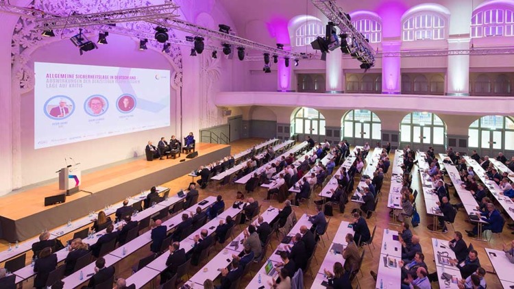 protekt - die führende Konferenz für den Schutz kritischer Infrastrukturen in der KONGRESSHALLE