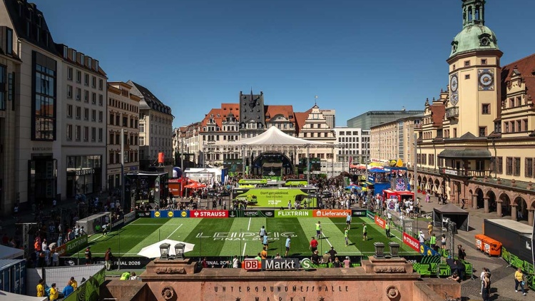 Fan Festival zum UEFA Conference League Finale auf dem Leipziger Marktplatz