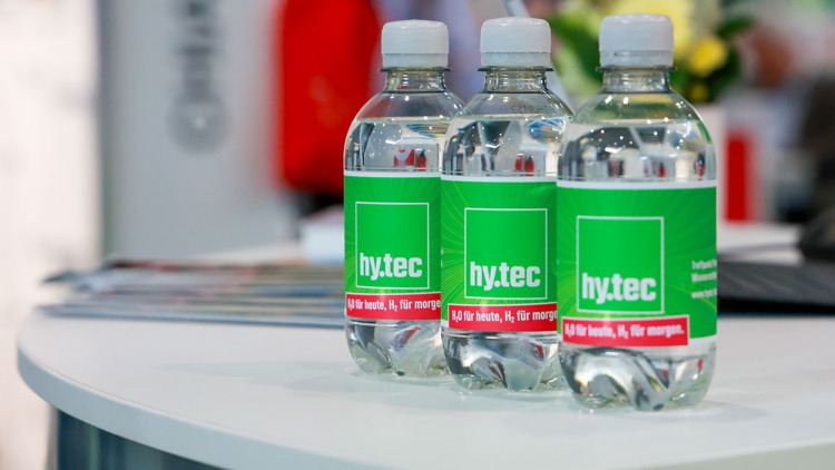 hy.tec mittendrin