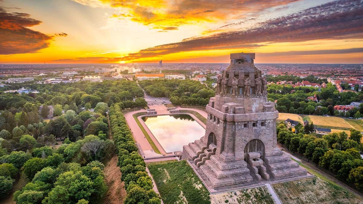 Völkerschlachtdenkmal im Abendlicht