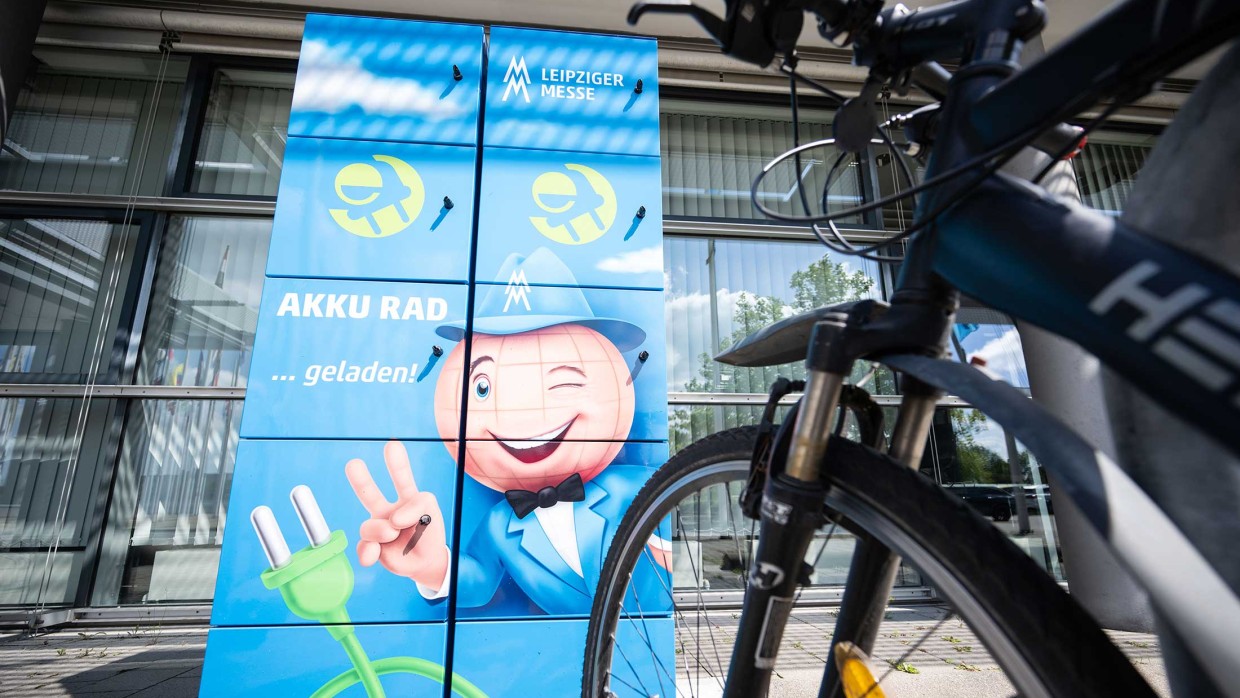 Akku-Ladestation für E-Bikes an der Leipziger Messe