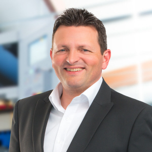 Herr Bernd Wussler